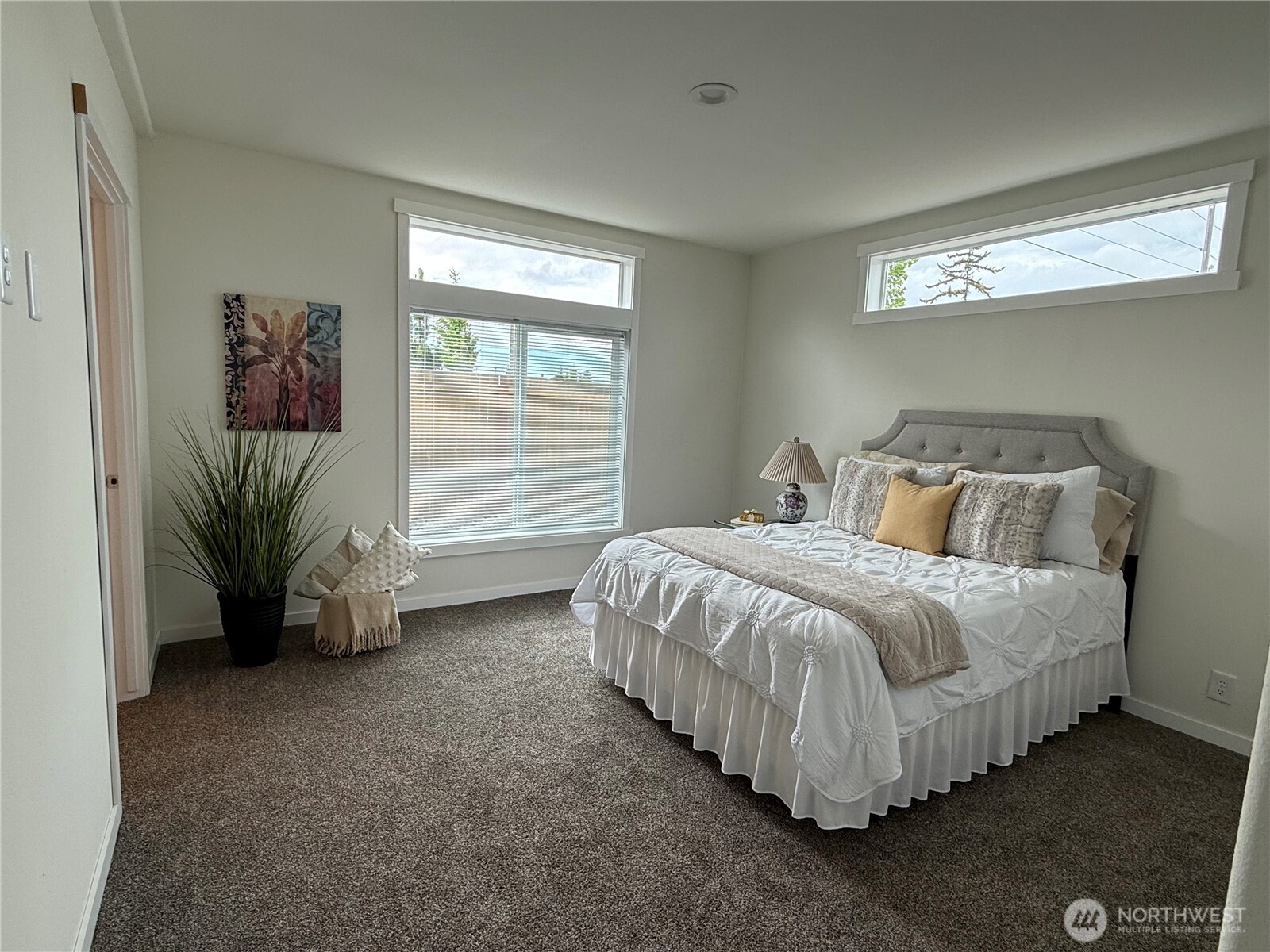861 N Iris Avenue Property Photo 11