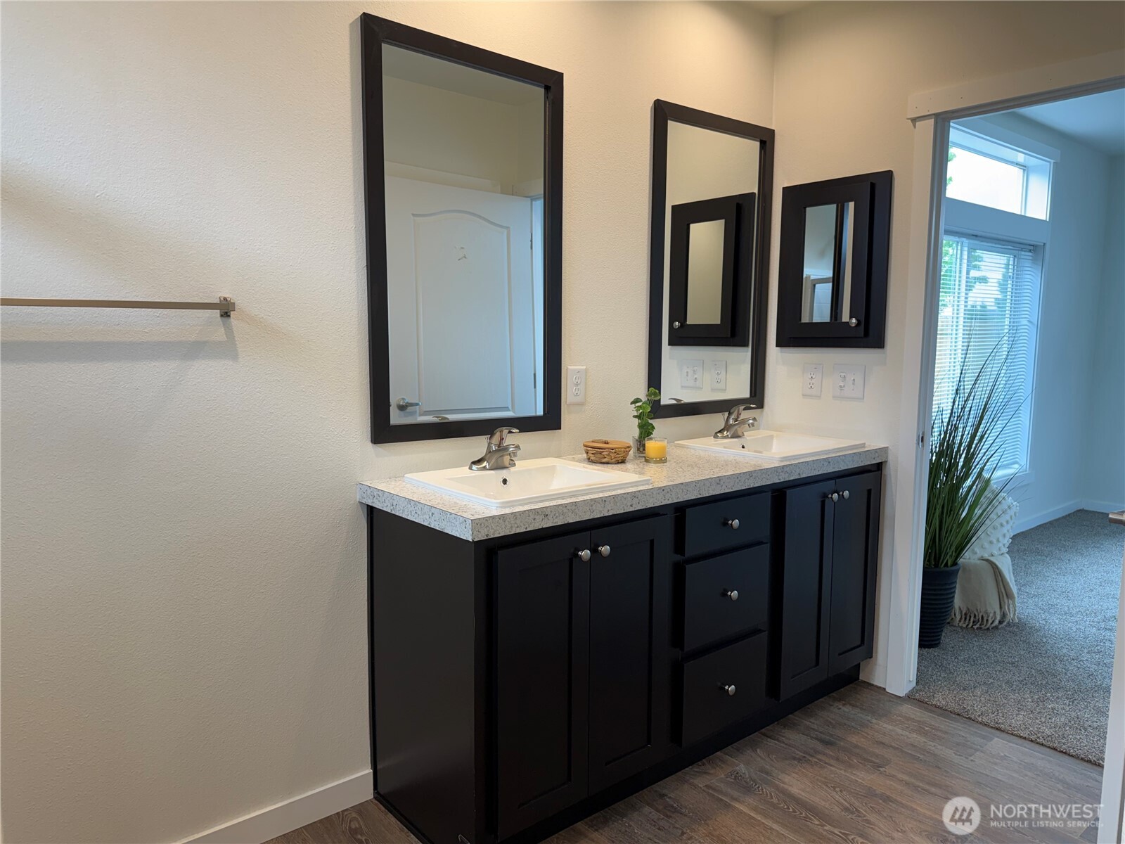 861 N Iris Avenue Property Photo 15