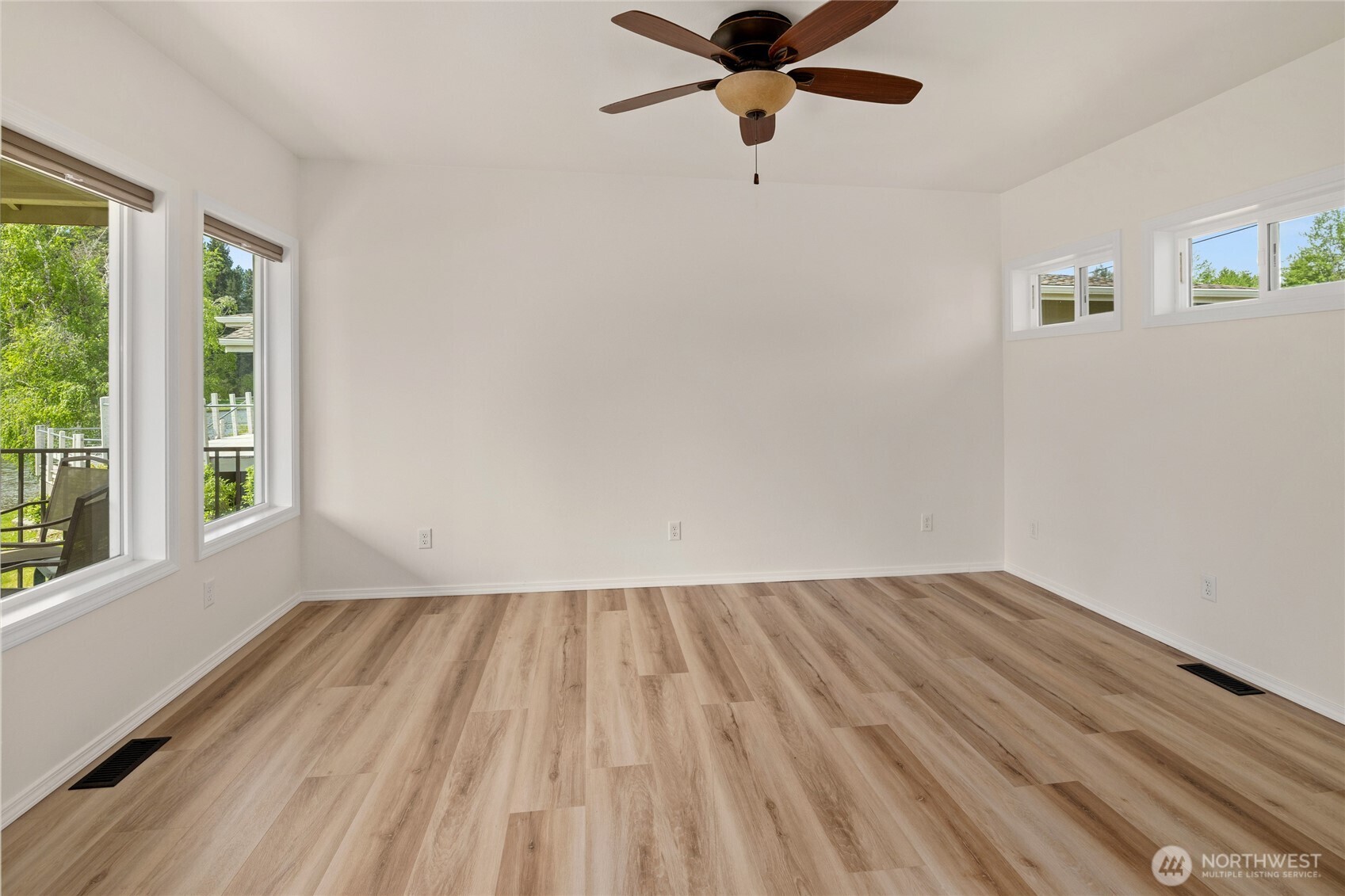 90 Pebble Beach Drive Property Photo 18