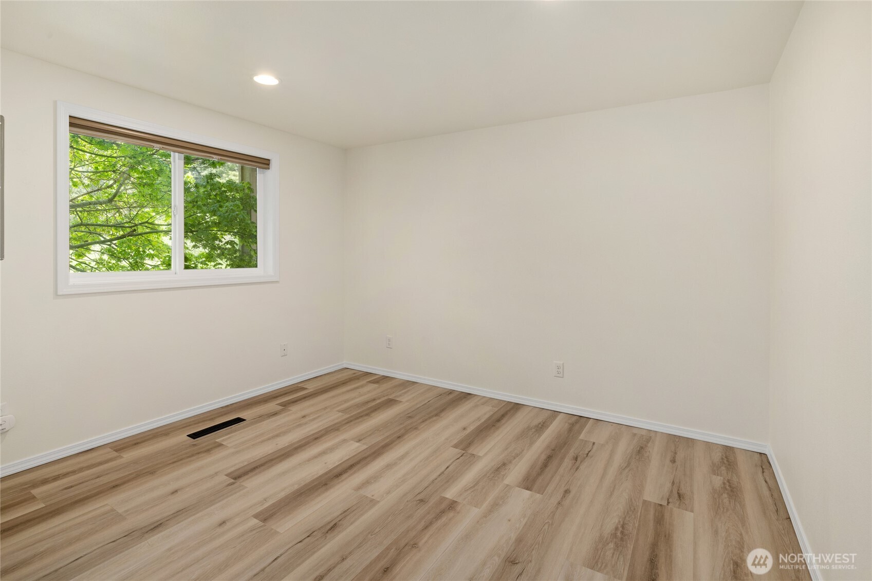 90 Pebble Beach Drive Property Photo 21