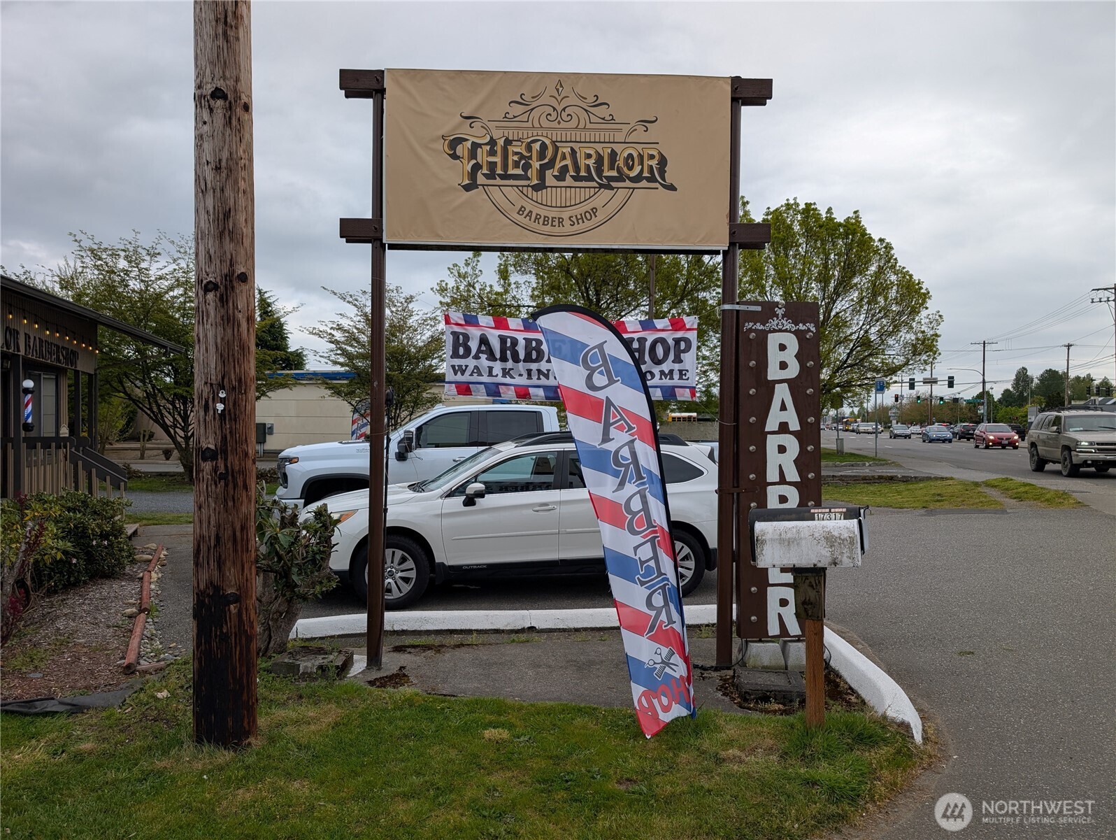 17303 Smokey Point Boulevard Property Photo 3