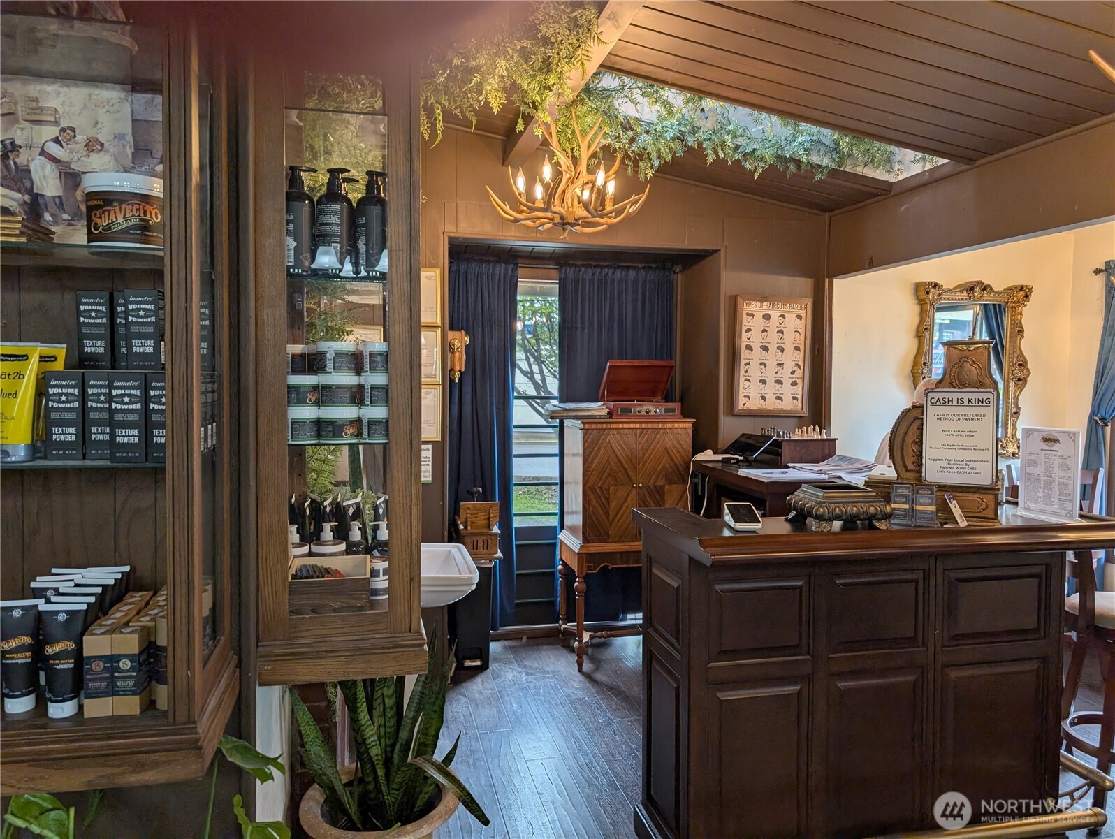 17303 Smokey Point Boulevard Property Photo 12