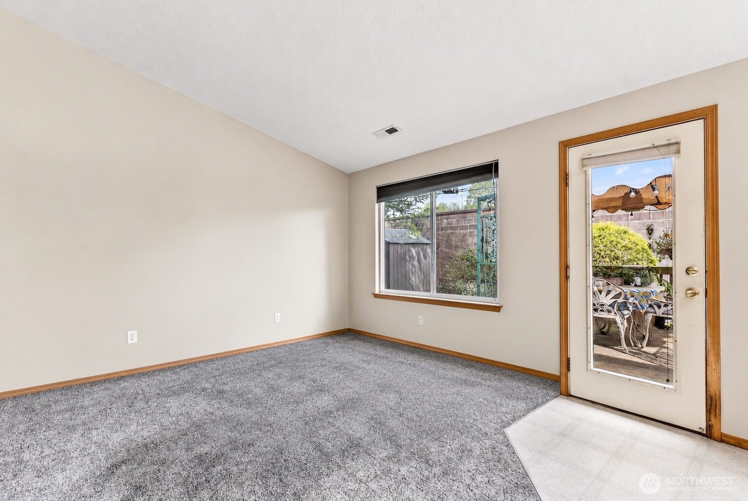 16514 Ne 67th Street Property Photo 14