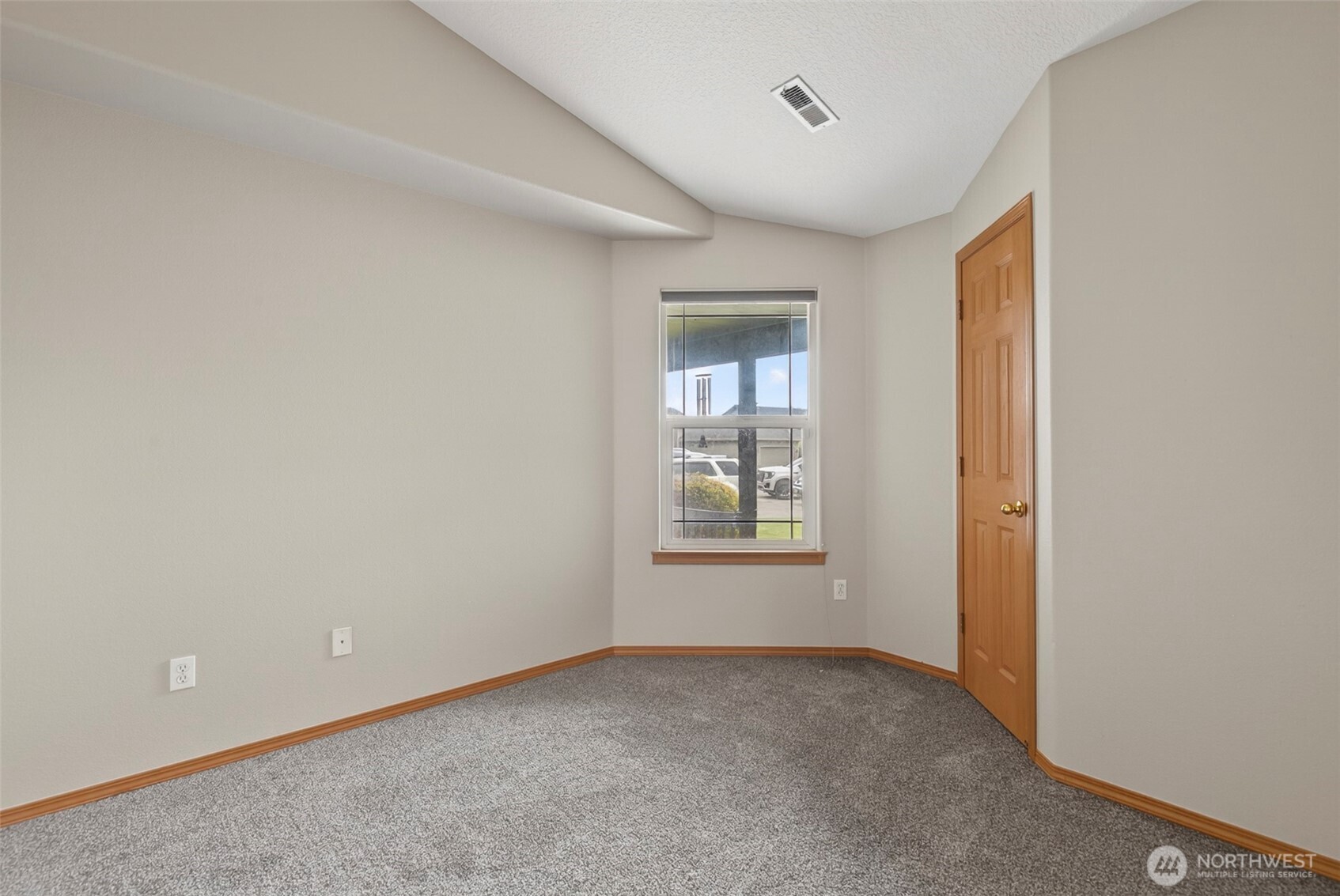 16514 Ne 67th Street Property Photo 22