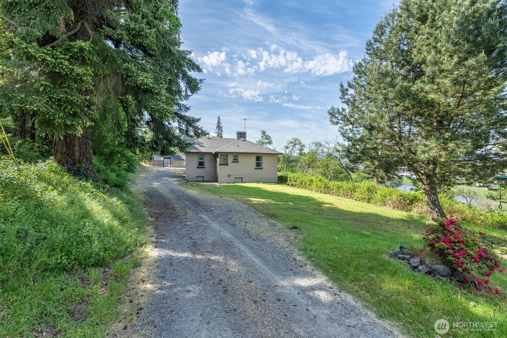 201 Carroll Road Property Photo 4