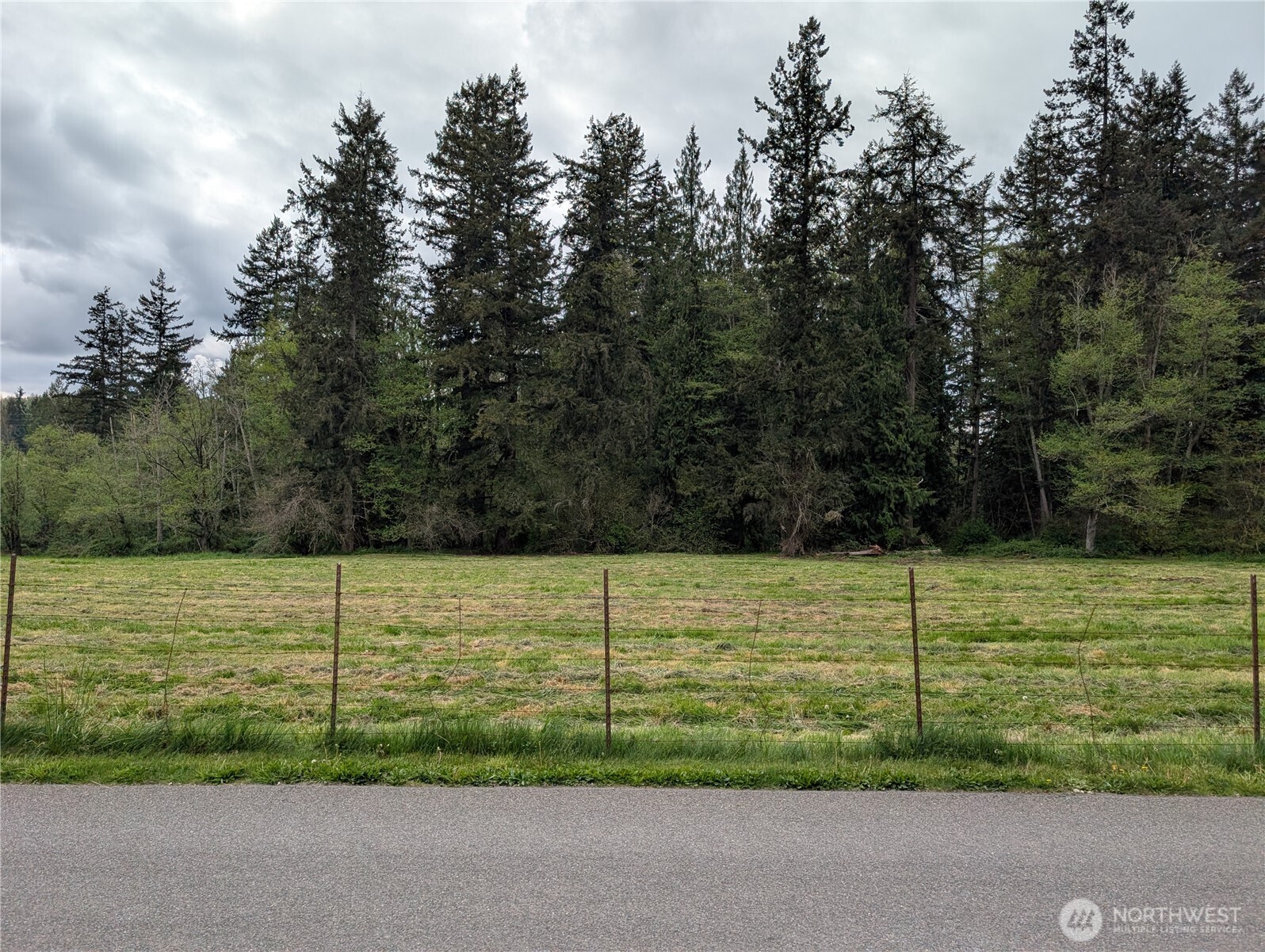 18902 8th Avenue Property Photo 6
