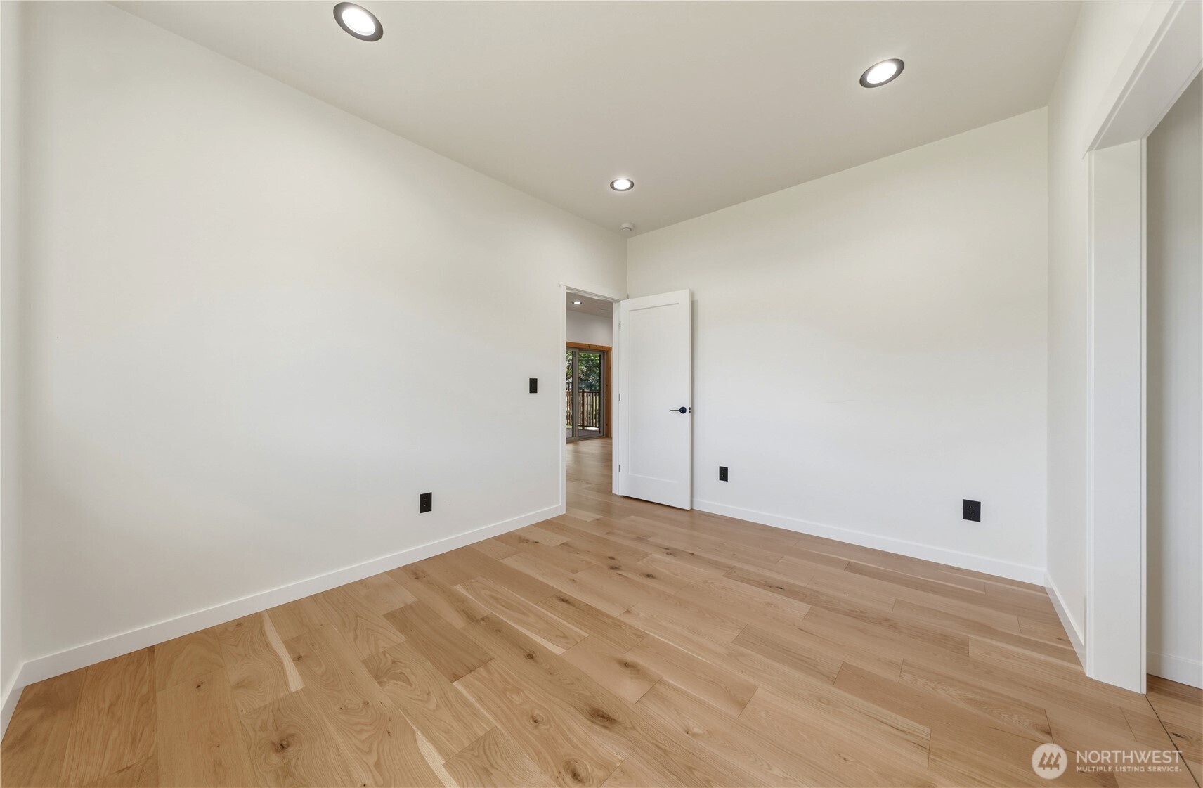124 Murphy St Property Photo 19