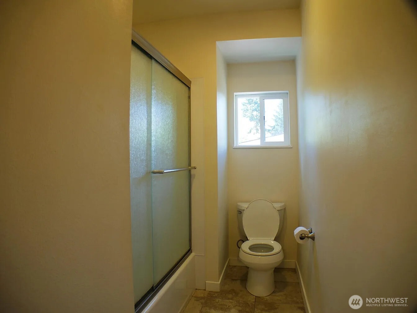 541 Ne Alder Street Property Photo 10