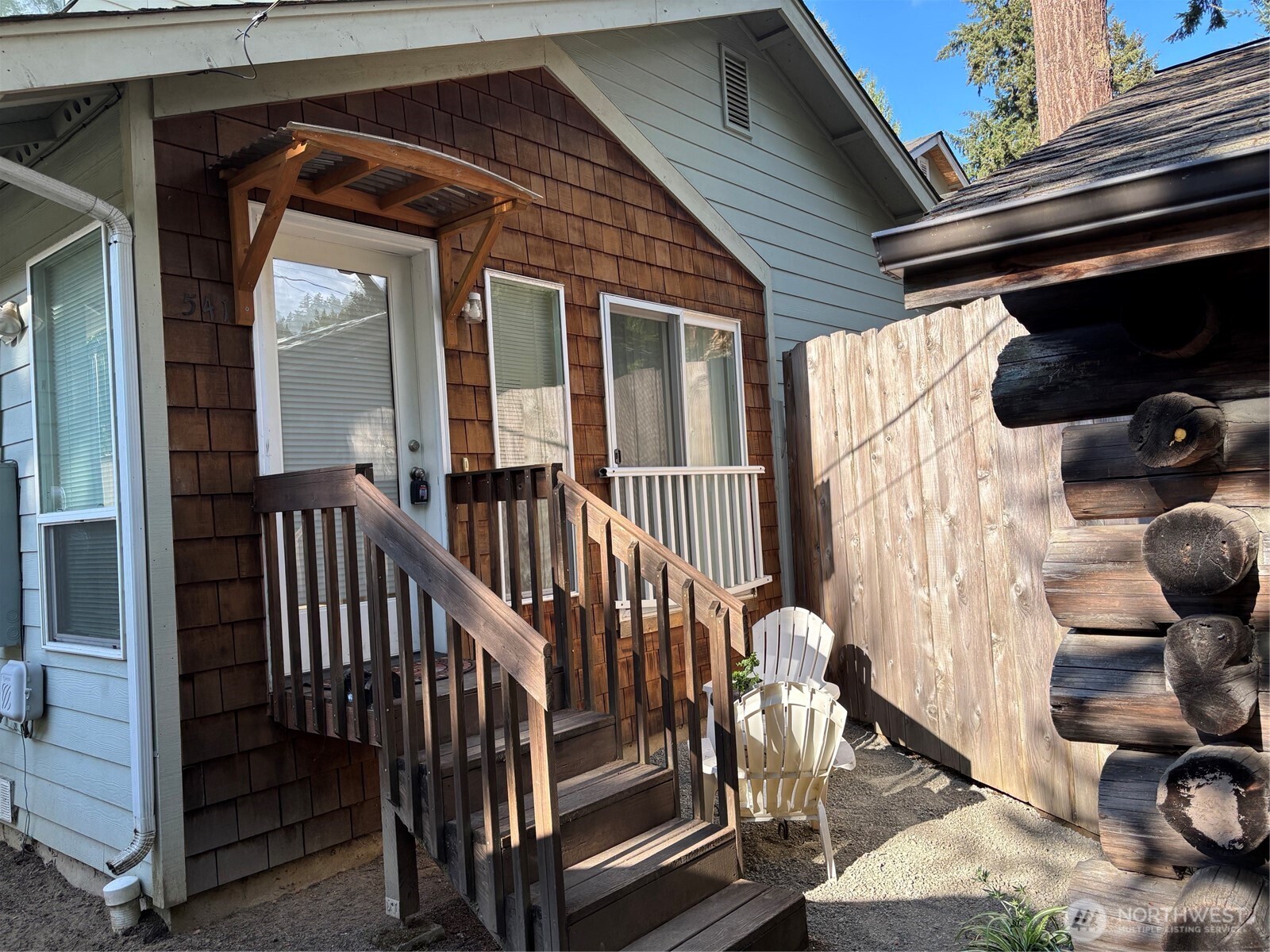 541 Ne Alder Street Property Photo 16