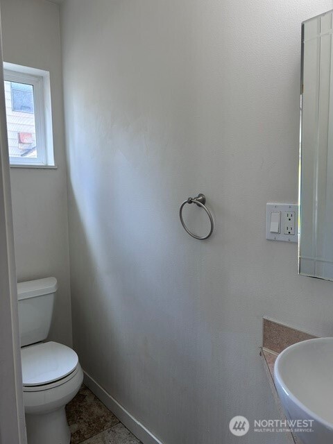 541 Ne Alder Street Property Photo 22