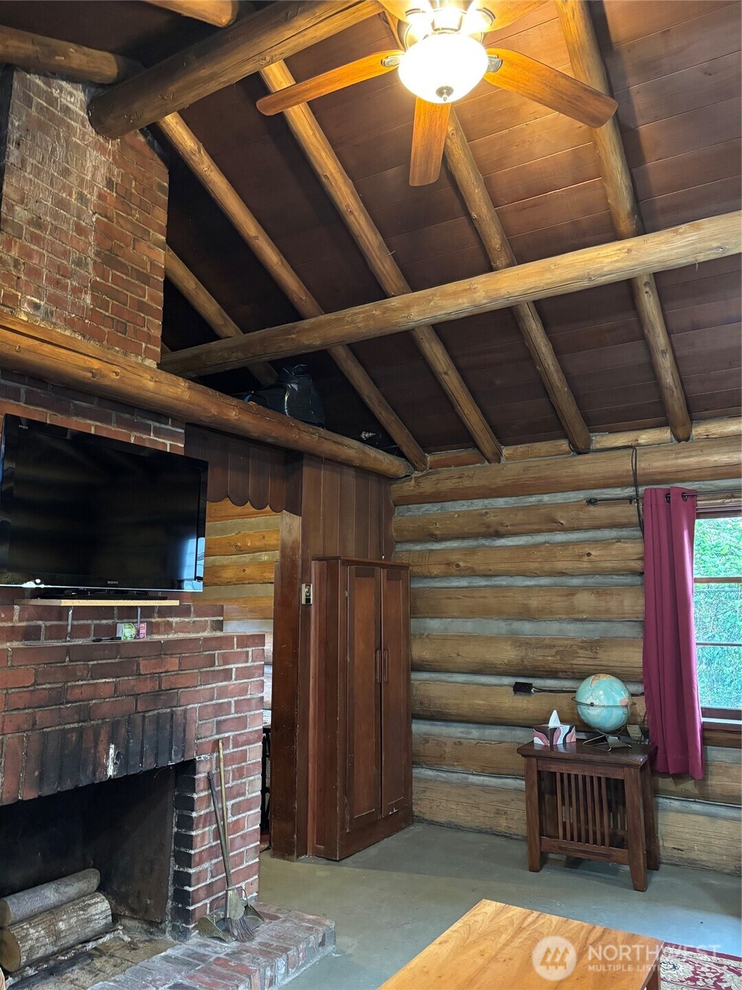 541 Ne Alder Street Property Photo 32