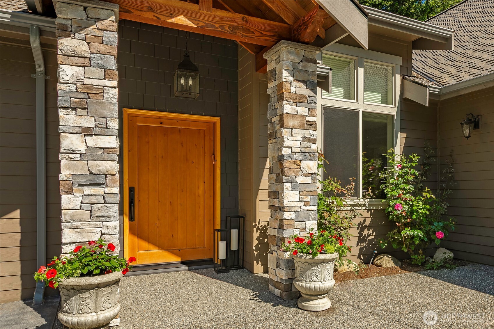 9125 Shearwater Road Property Photo 5