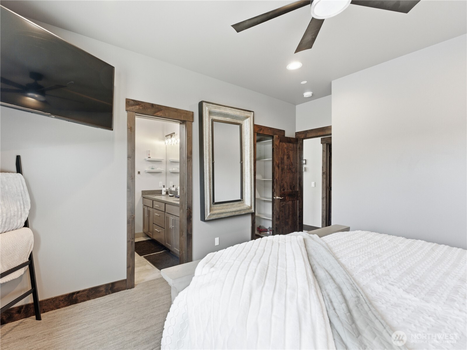 186 Shypoke Place Property Photo 34