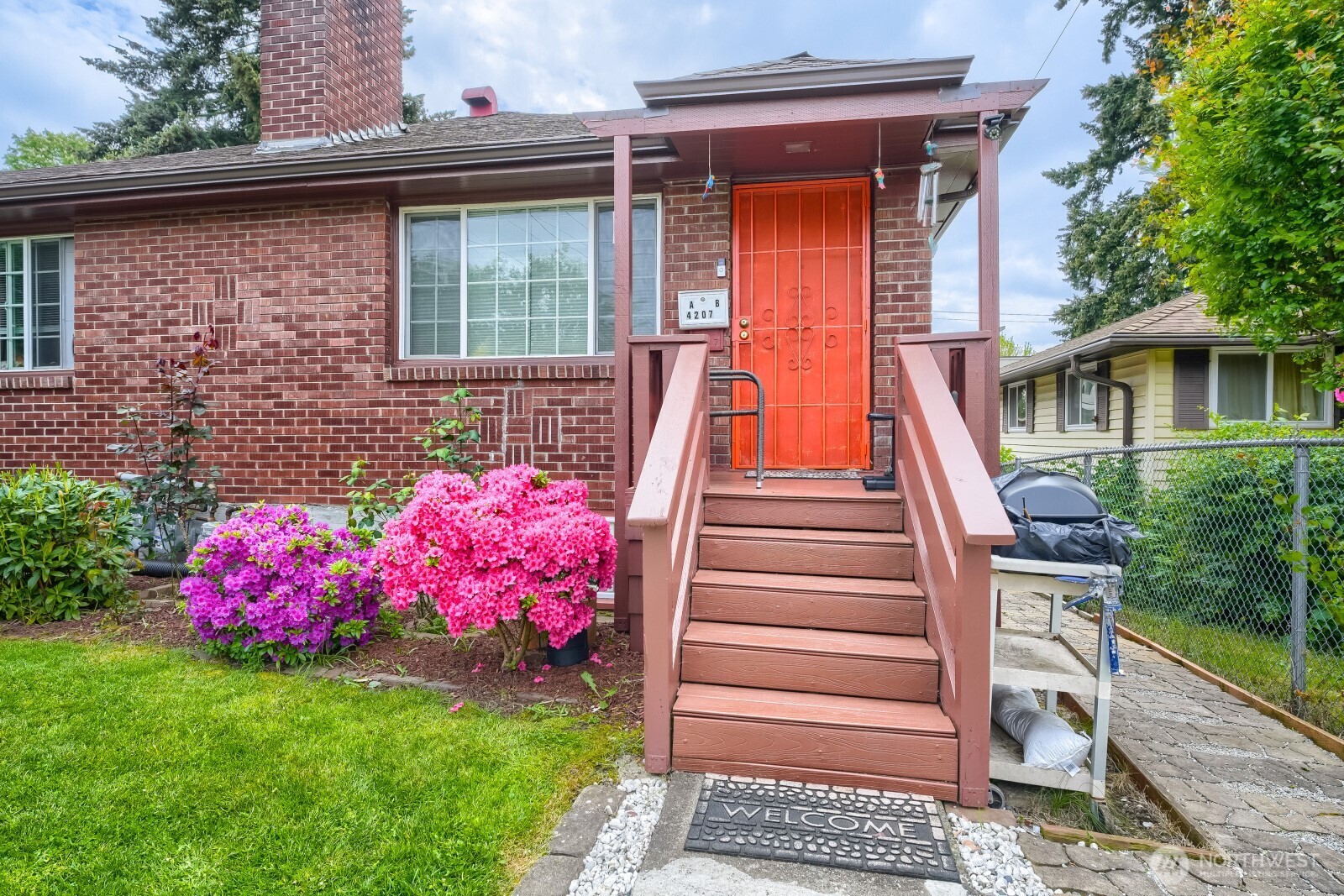 4207 S Bateman Street Property Photo 3