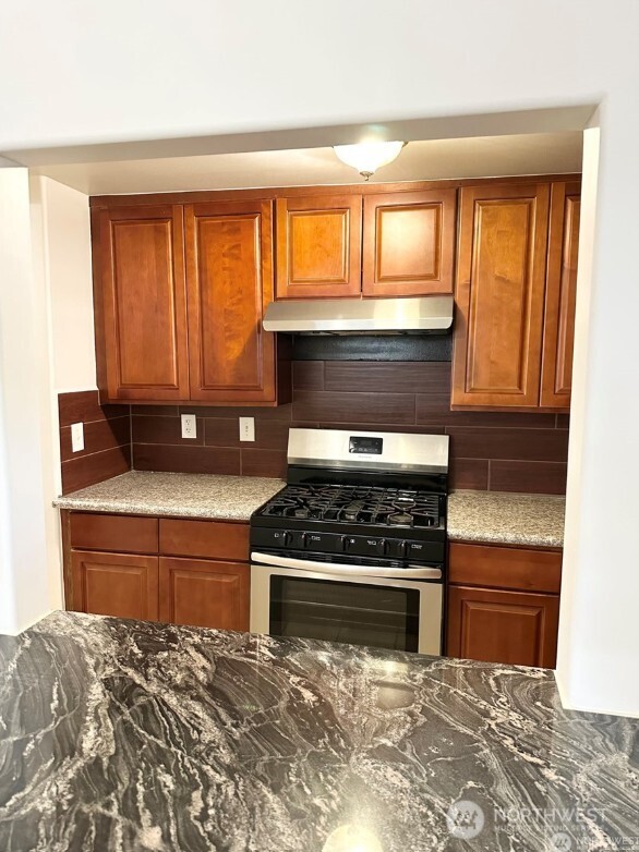 4207 S Bateman Street Property Photo 6