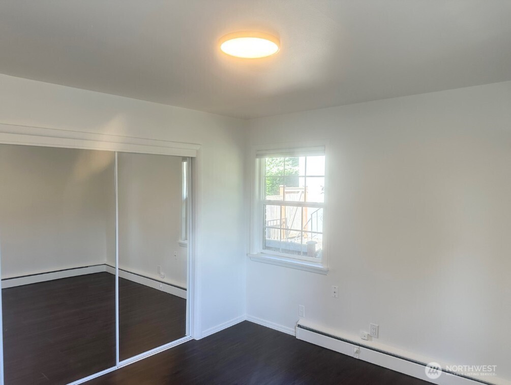 4207 S Bateman Street Property Photo 9