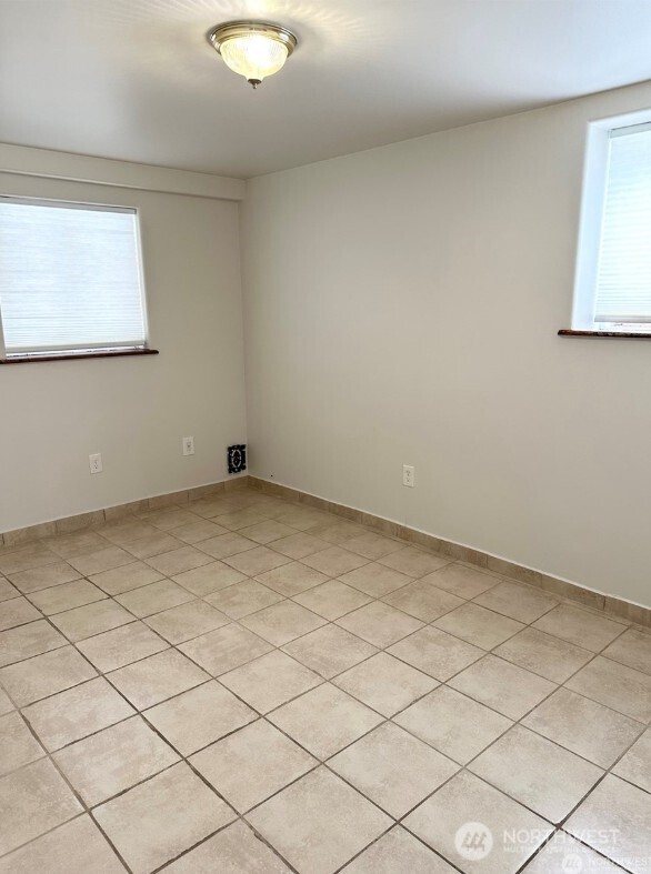 4207 S Bateman Street Property Photo 15