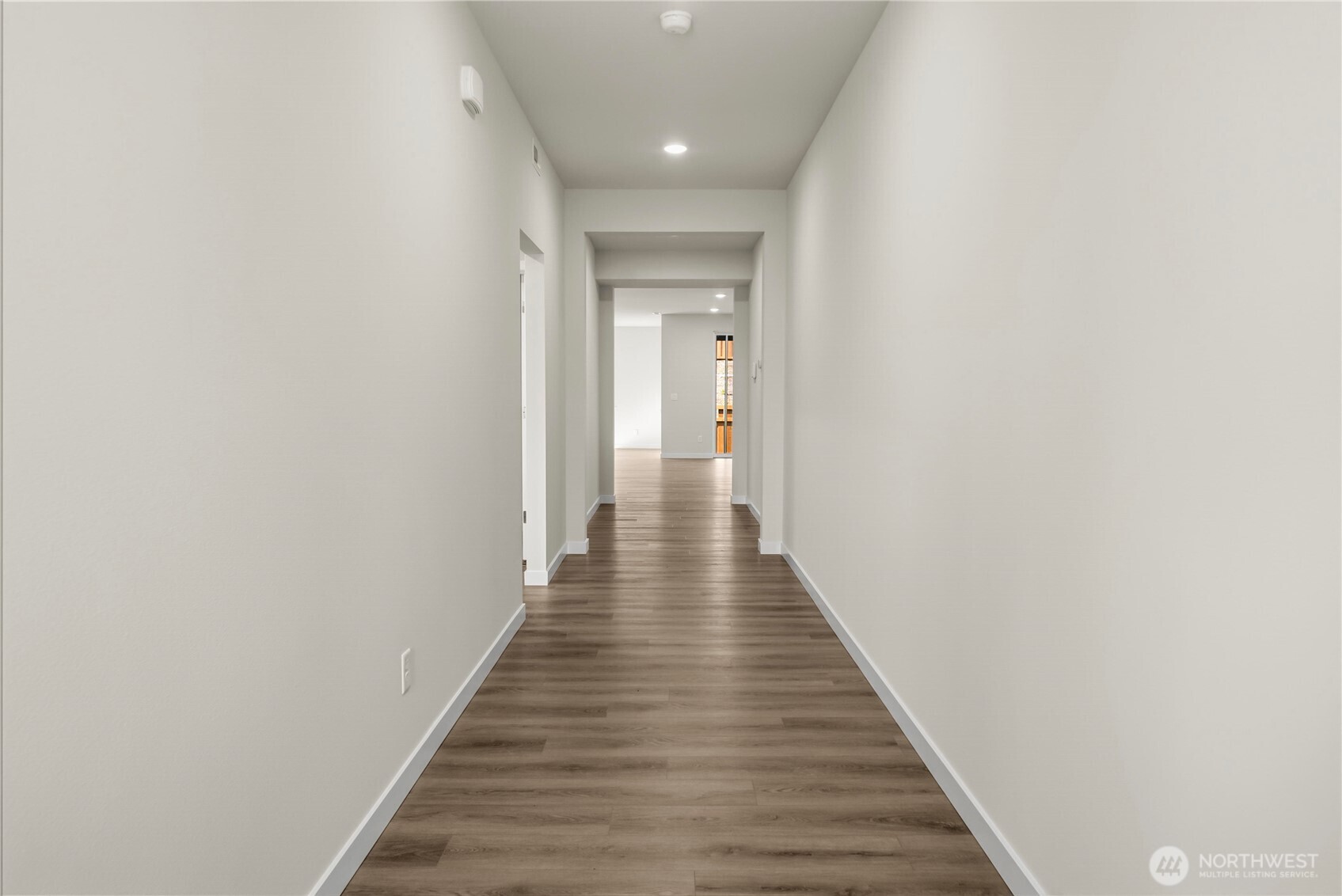 13906 208th Avenue Property Photo 4