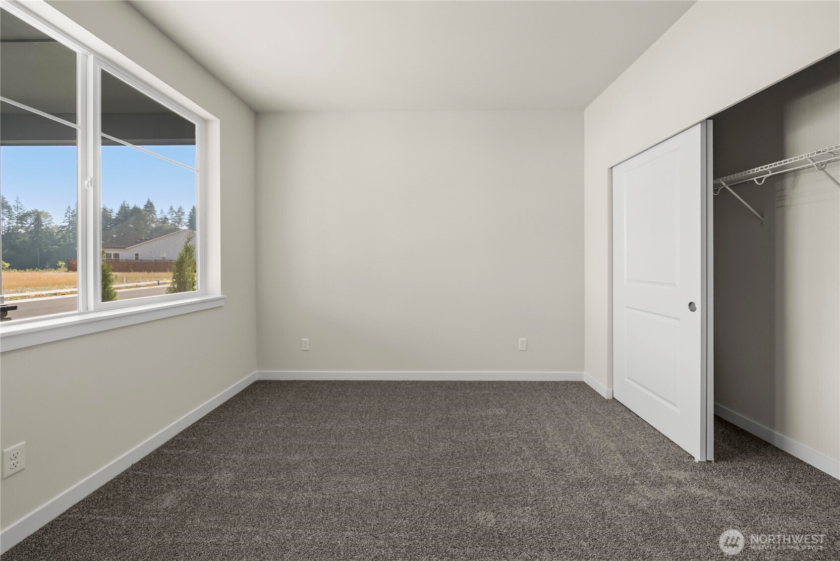 13906 208th Avenue Property Photo 6