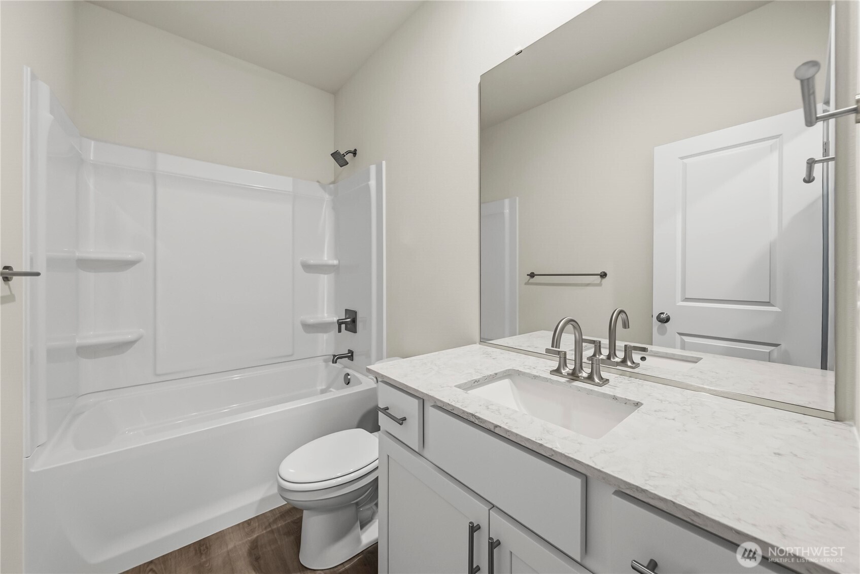 13906 208th Avenue Property Photo 7