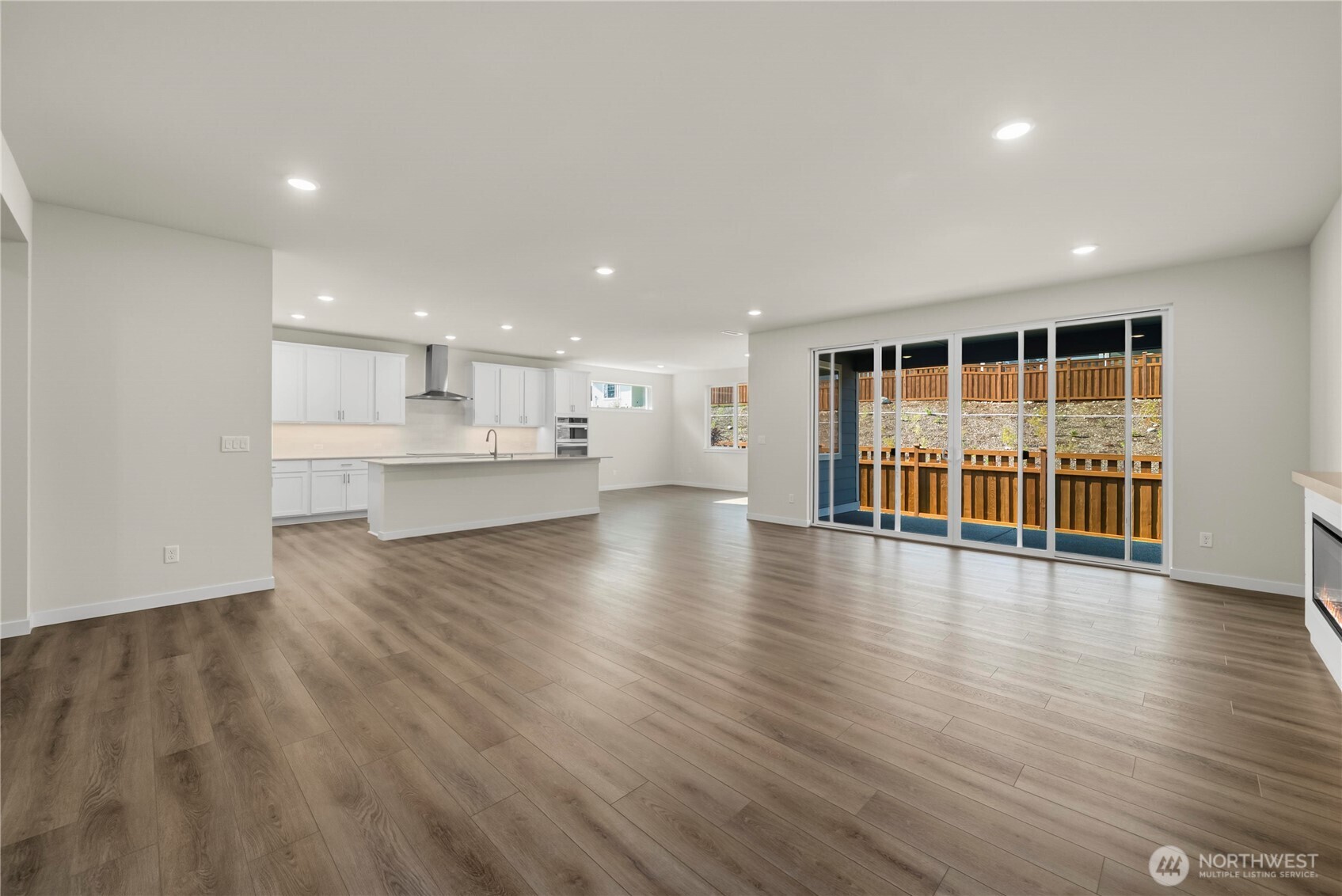 13906 208th Avenue Property Photo 10