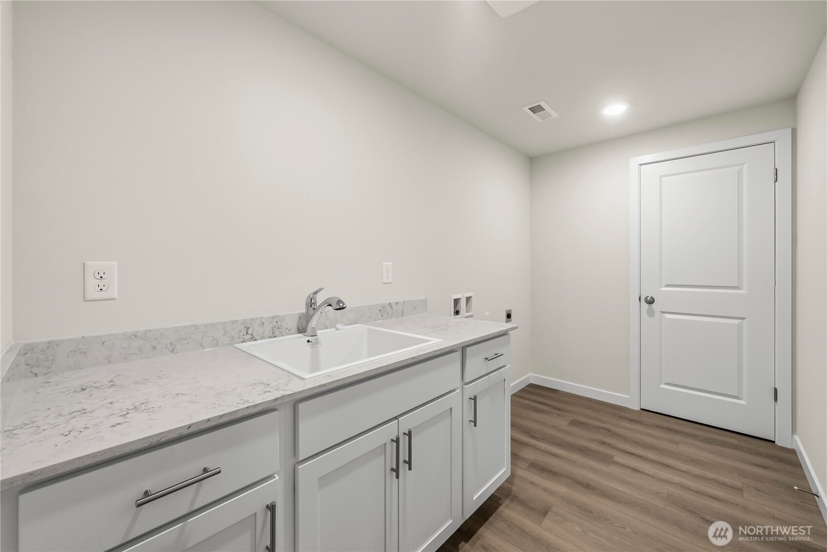 13906 208th Avenue Property Photo 32