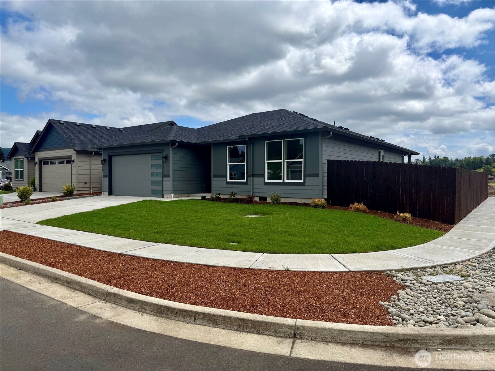 523 Rainbow Way Property Photo 1