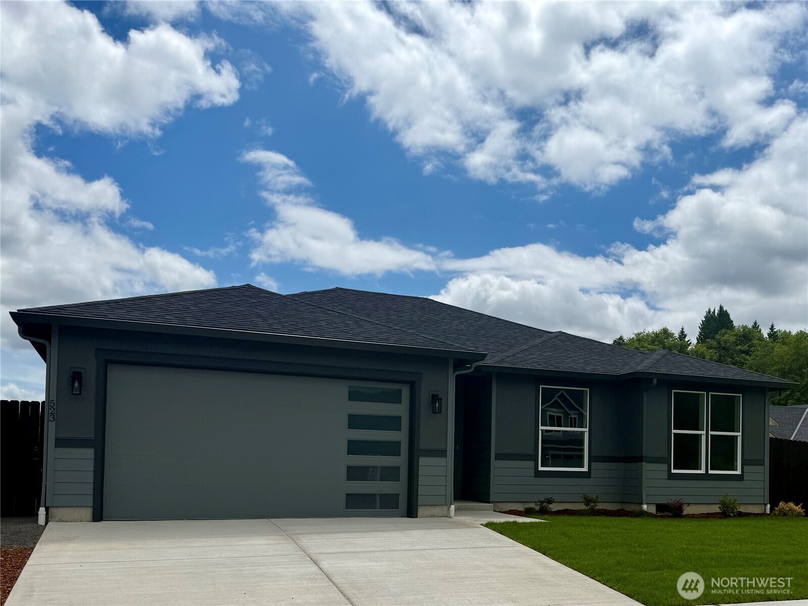523 Rainbow Way Property Photo 3