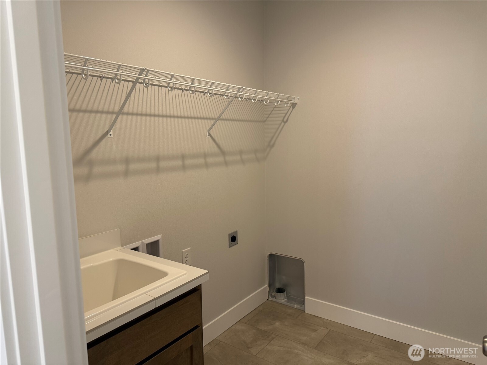 523 Rainbow Way Property Photo 10
