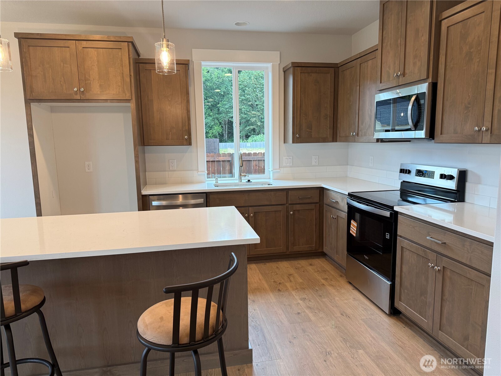 523 Rainbow Way Property Photo 33