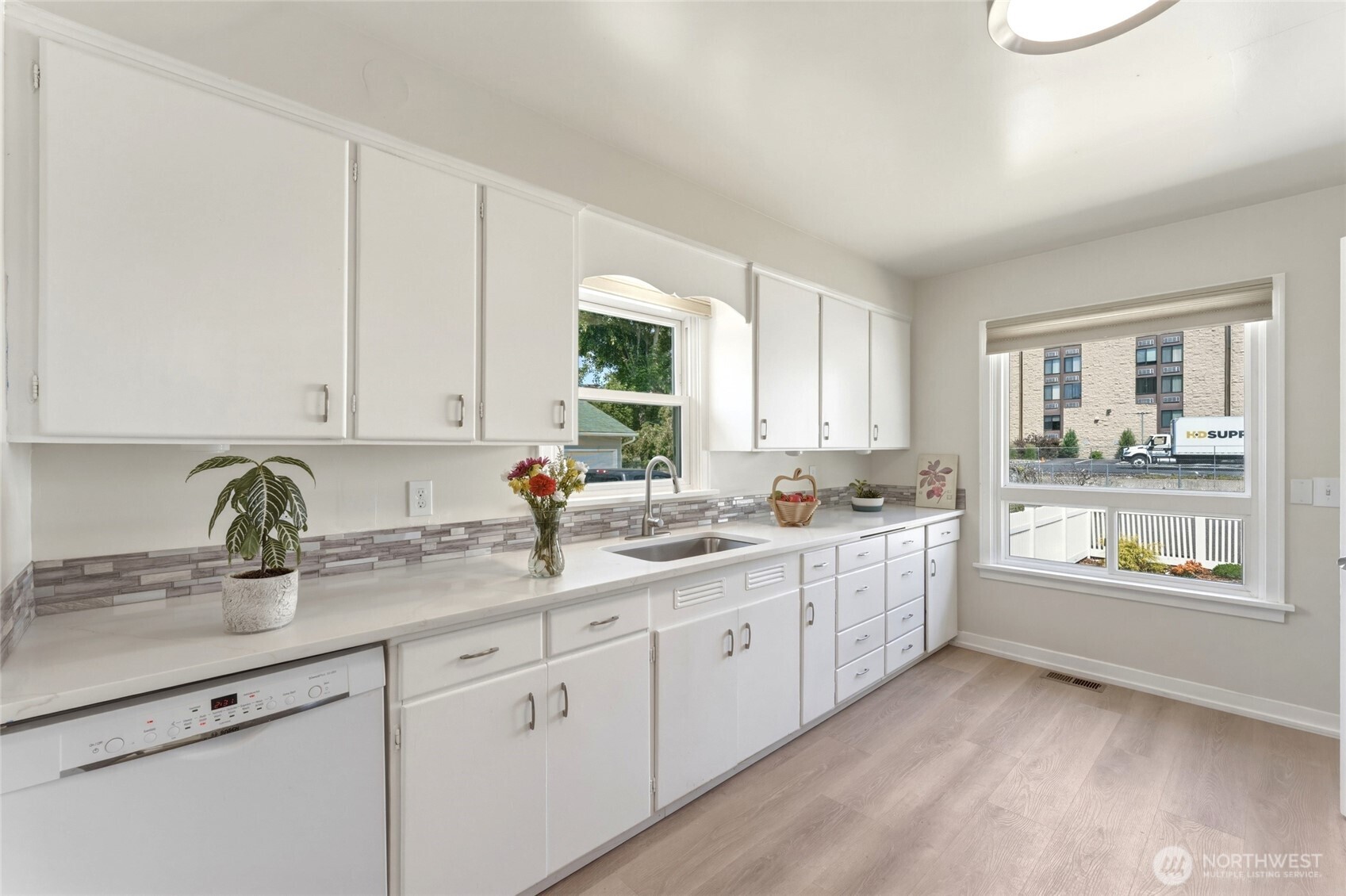 709 Hobson Street Property Photo 8