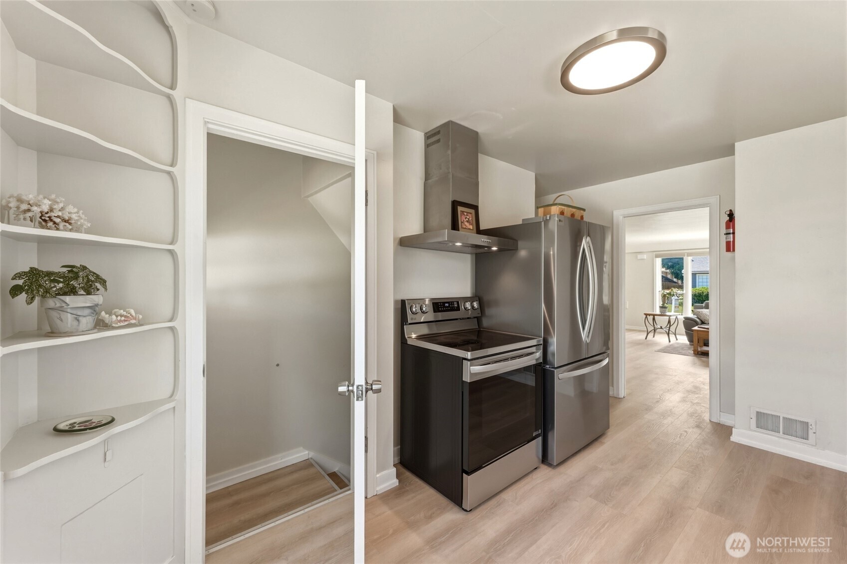 709 Hobson Street Property Photo 11