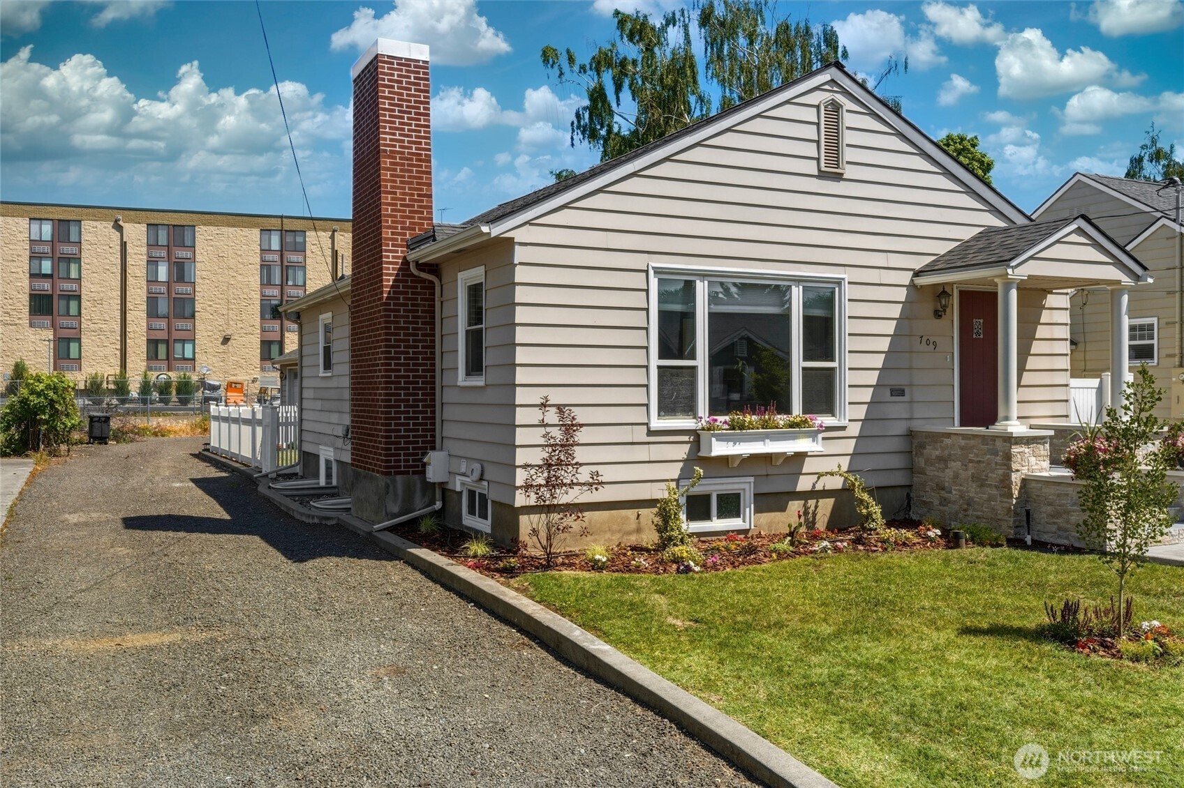709 Hobson Street Property Photo 37