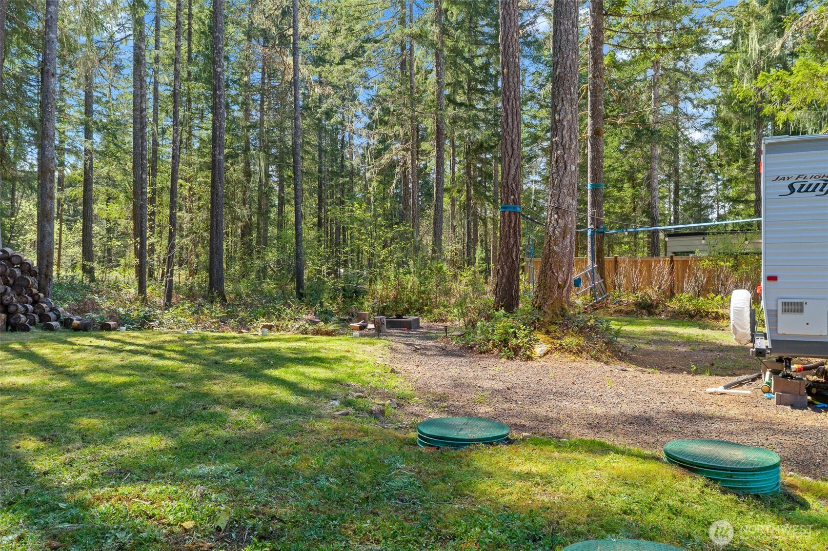 101 N Brook Lane Property Photo 8