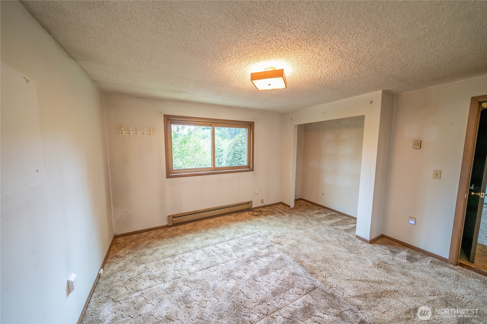 729 7th Avenue Property Photo 15