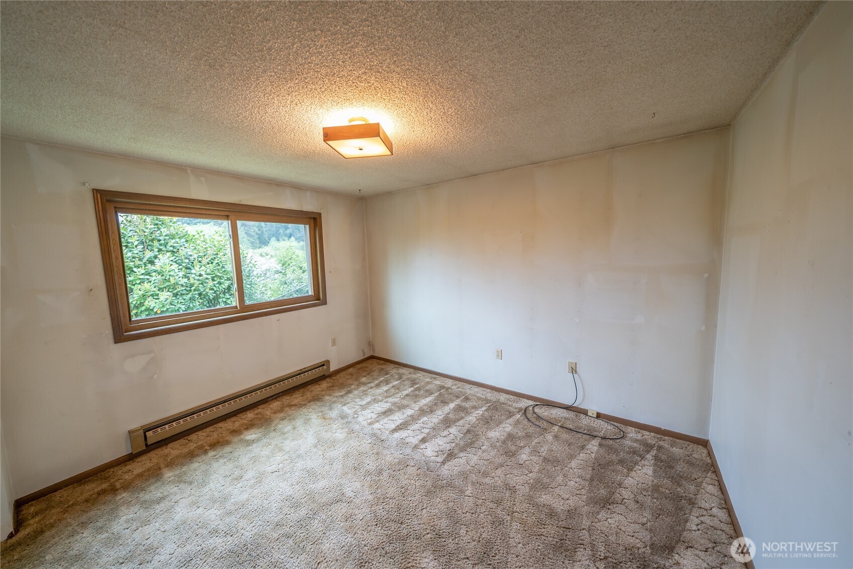 729 7th Avenue Property Photo 16