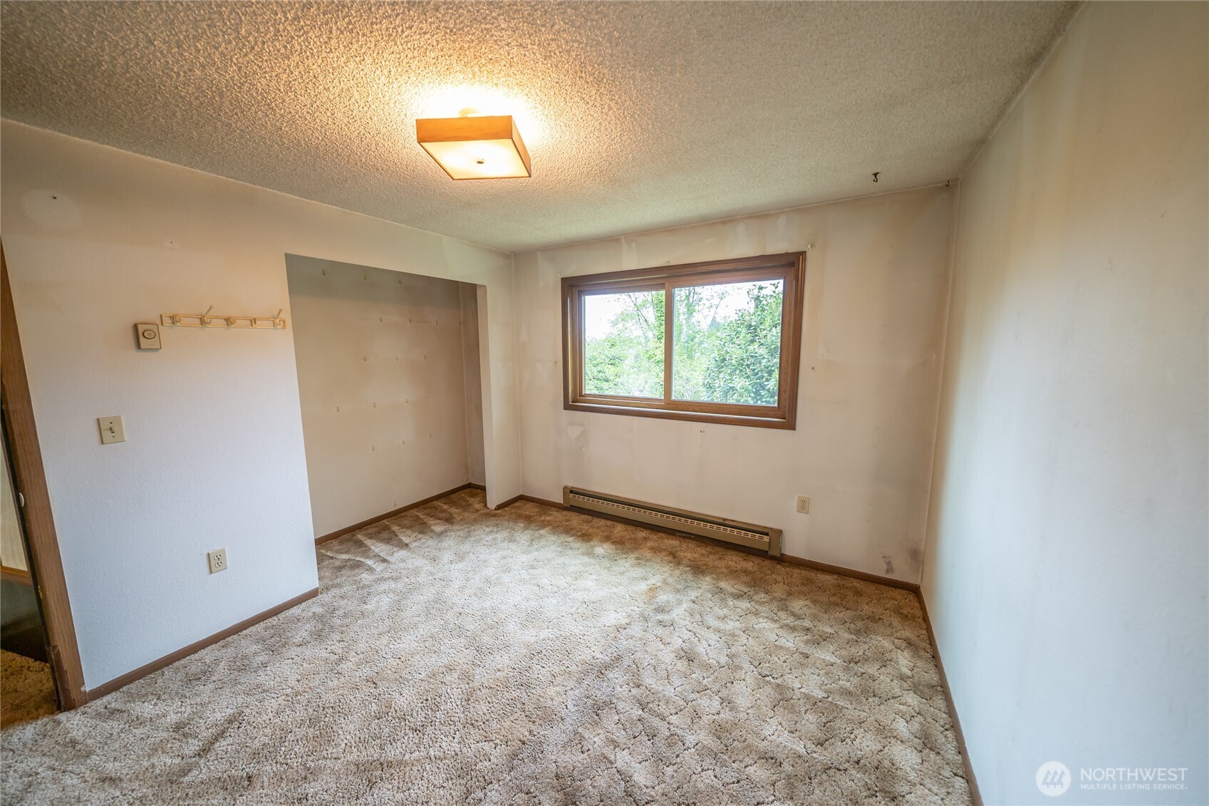 729 7th Avenue Property Photo 17