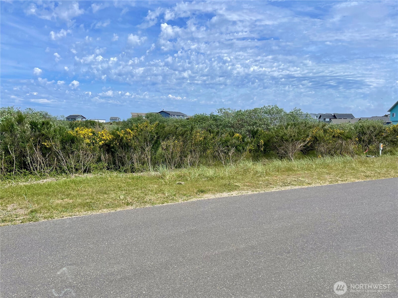 1410 Diamond Head Avenue Property Photo 2