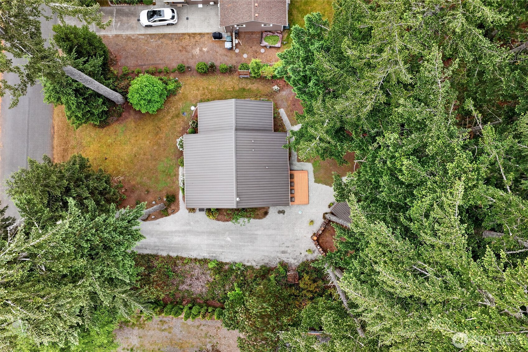 10203 Matthews Avenue Property Photo 3