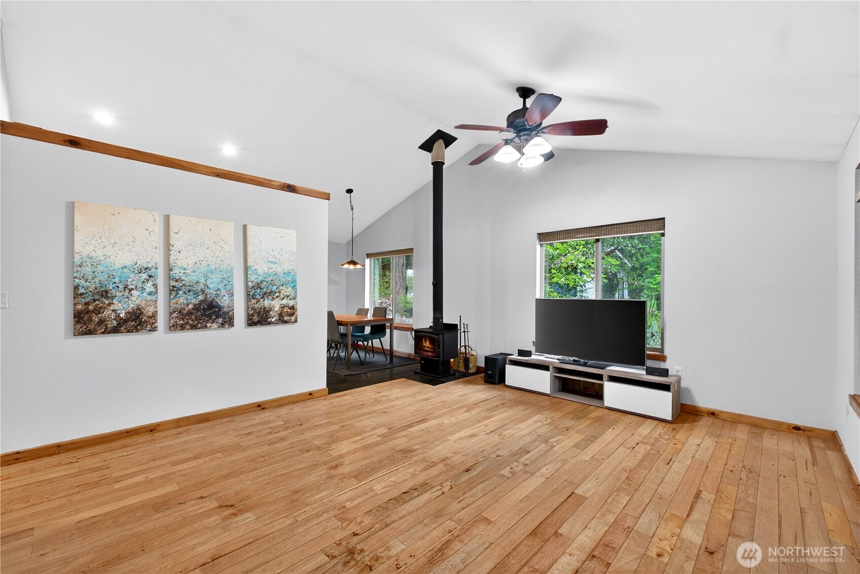10203 Matthews Avenue Property Photo 7