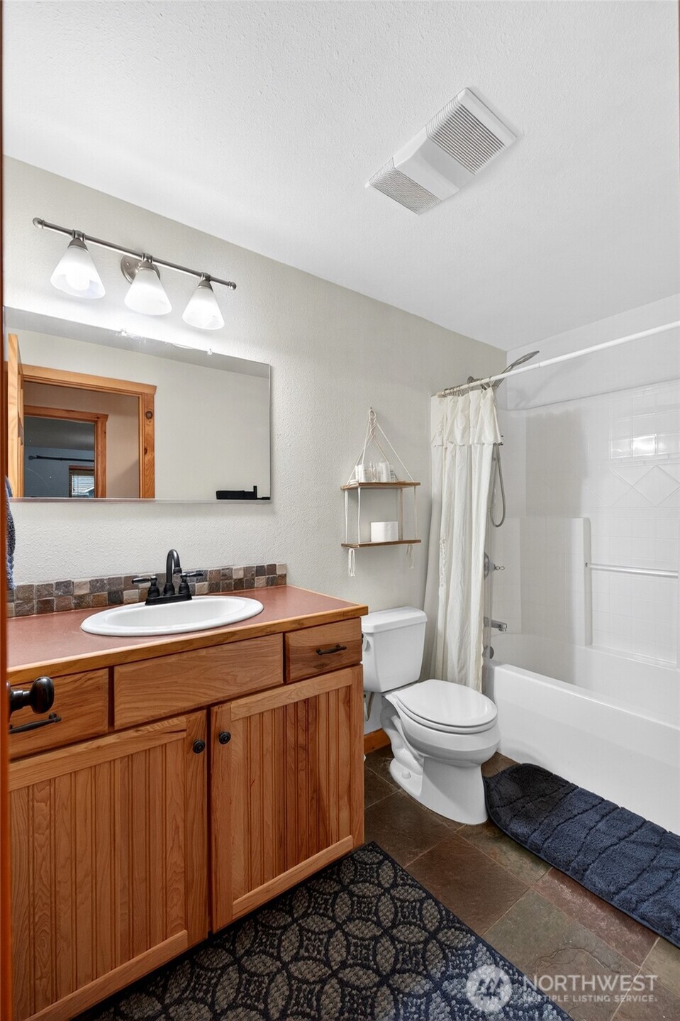 10203 Matthews Avenue Property Photo 14