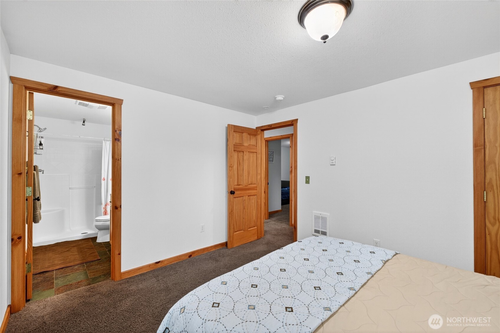 10203 Matthews Avenue Property Photo 18