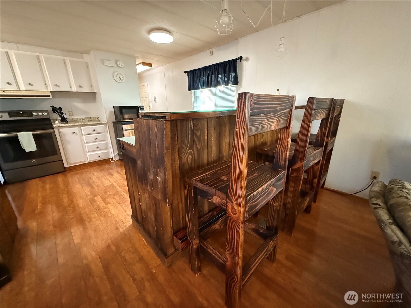 1307 323rd Place Property Photo 14