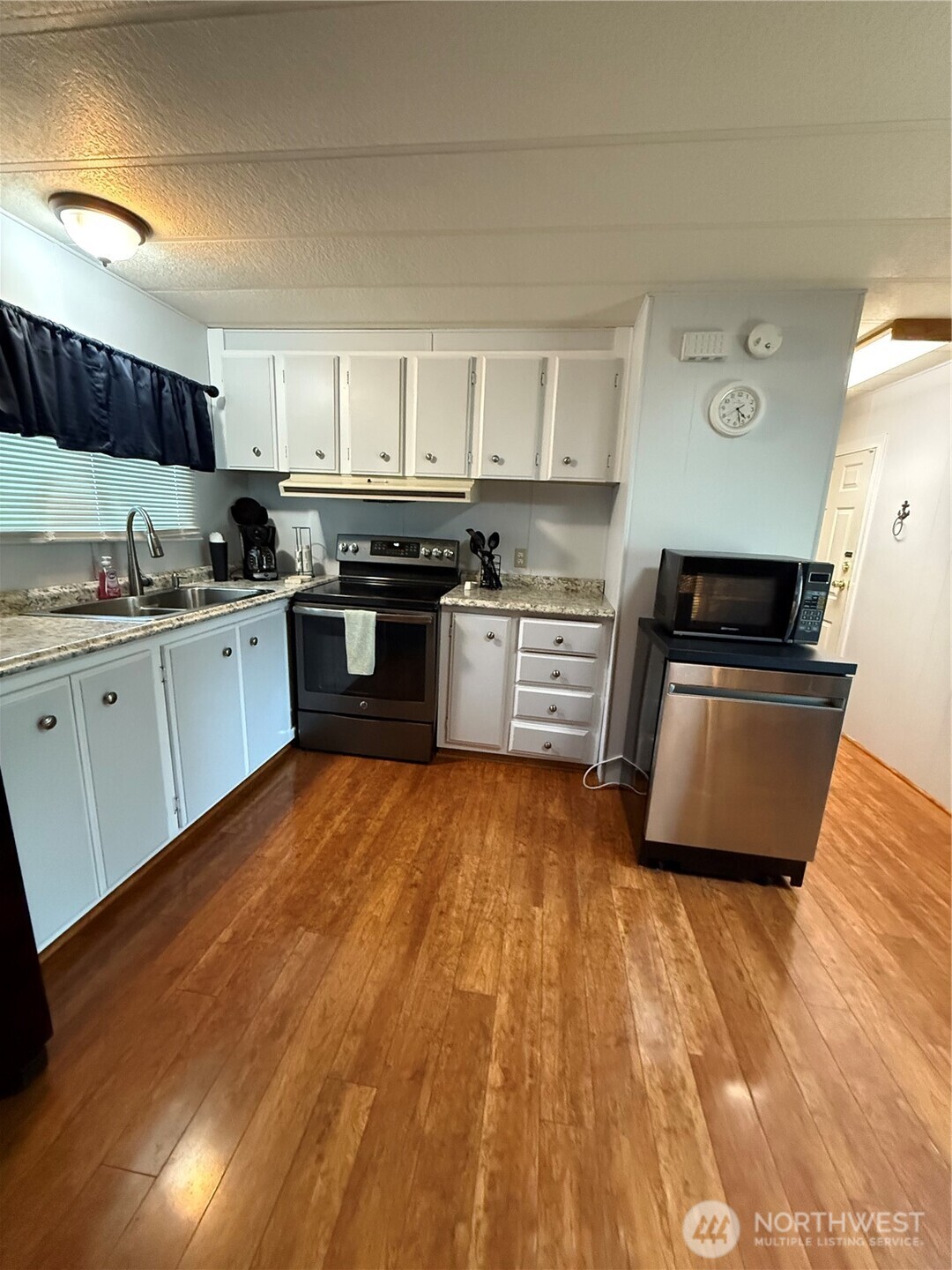 1307 323rd Place Property Photo 18