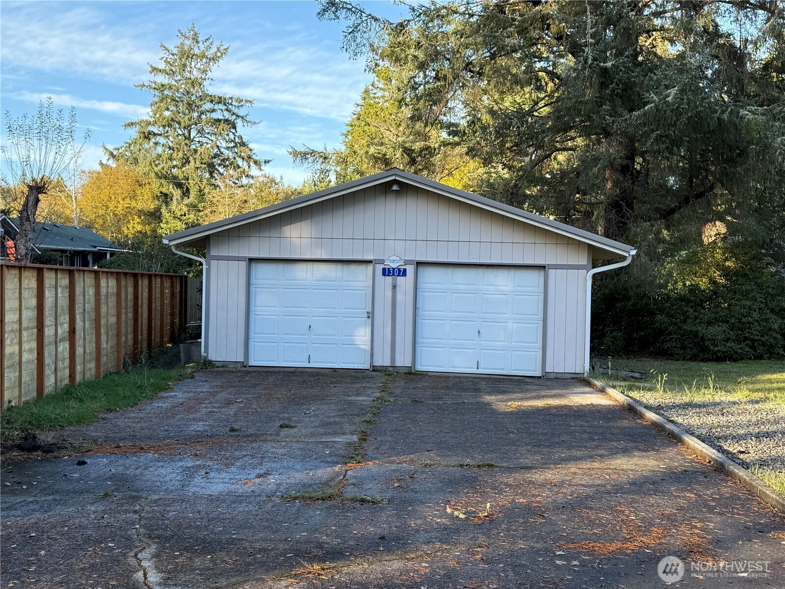 1307 323rd Place Property Photo 27