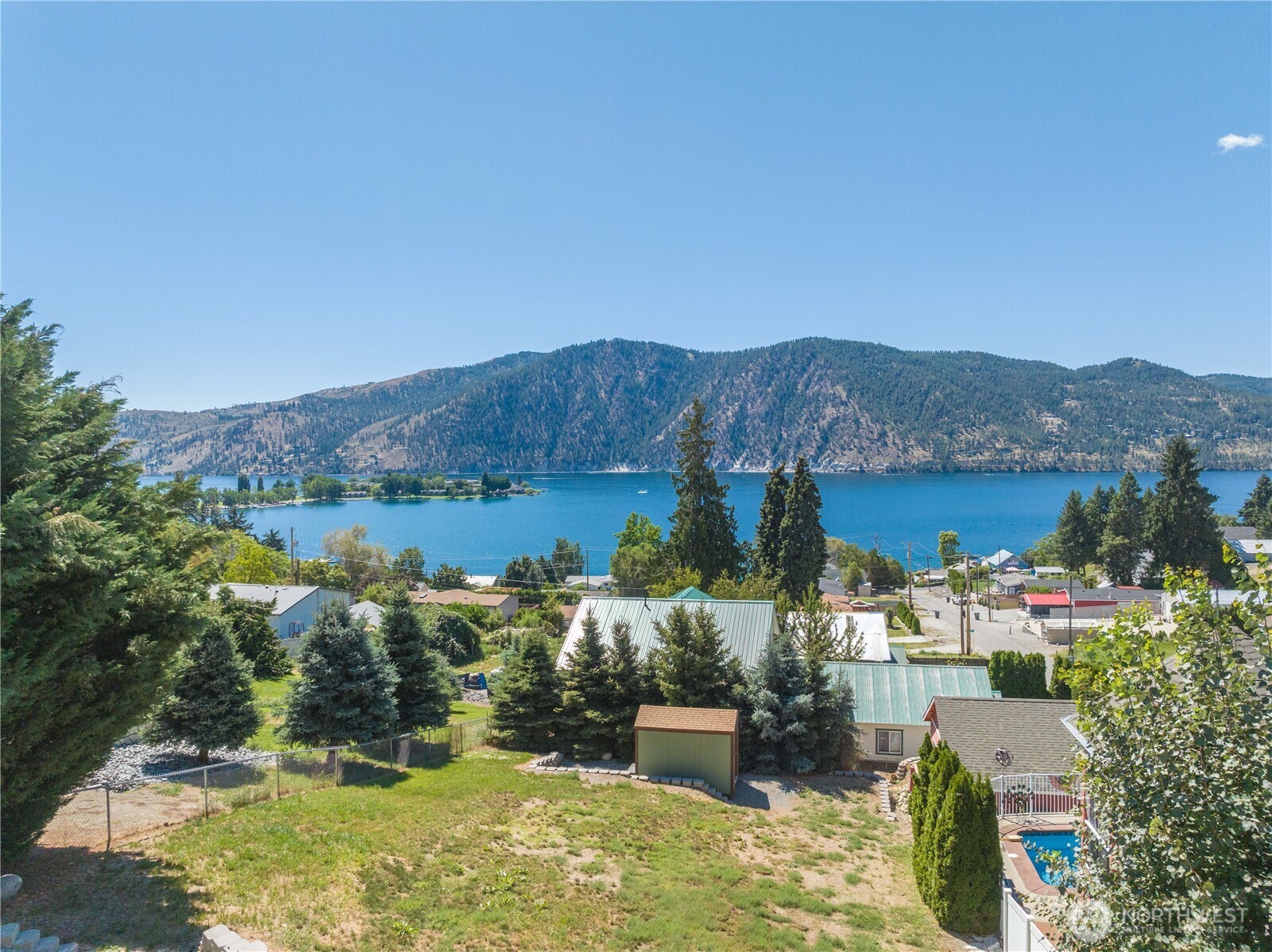 327 Lakeshore Drive Property Photo 1