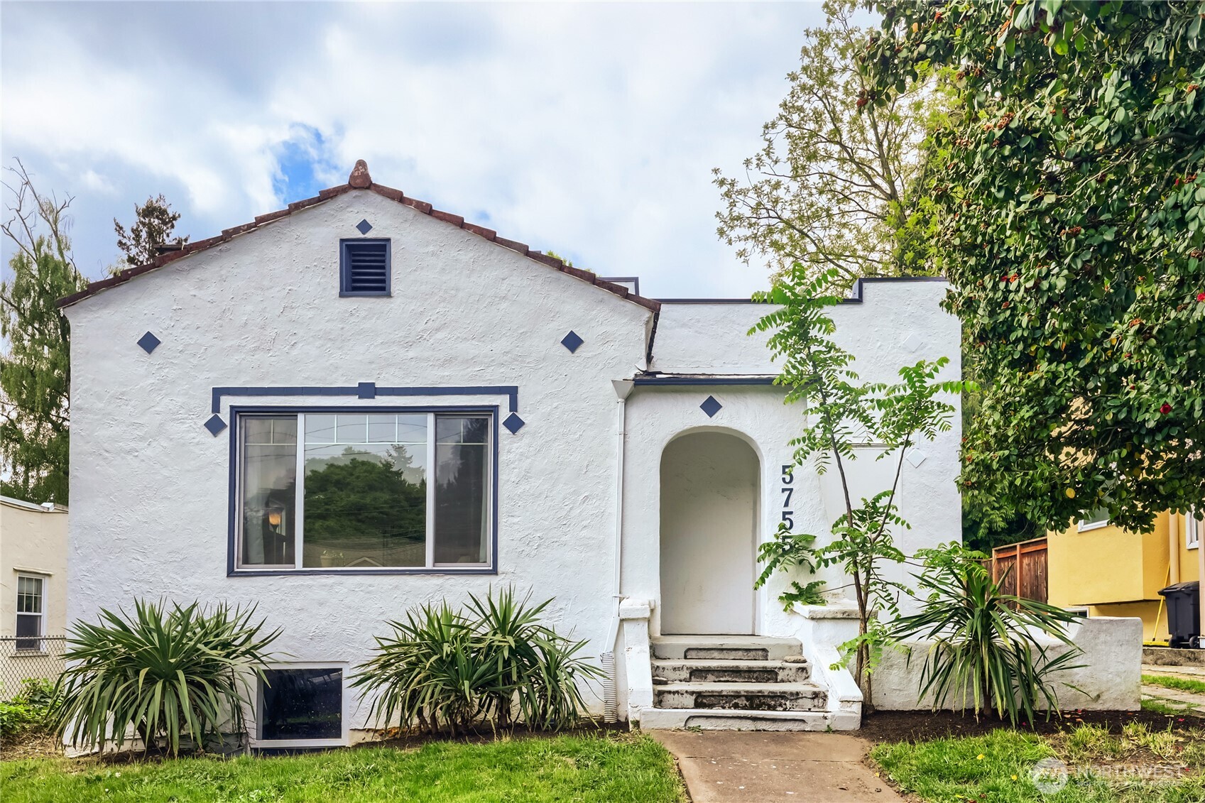 5755 25th Avenue Property Photo 1