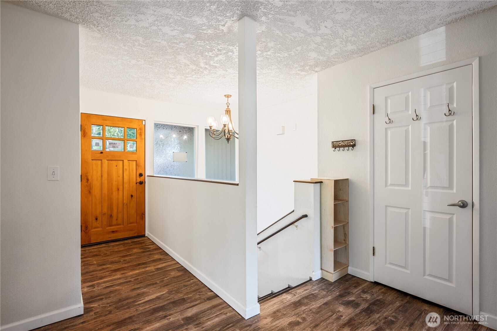 2441 W Lynnwood Drive Property Photo 4