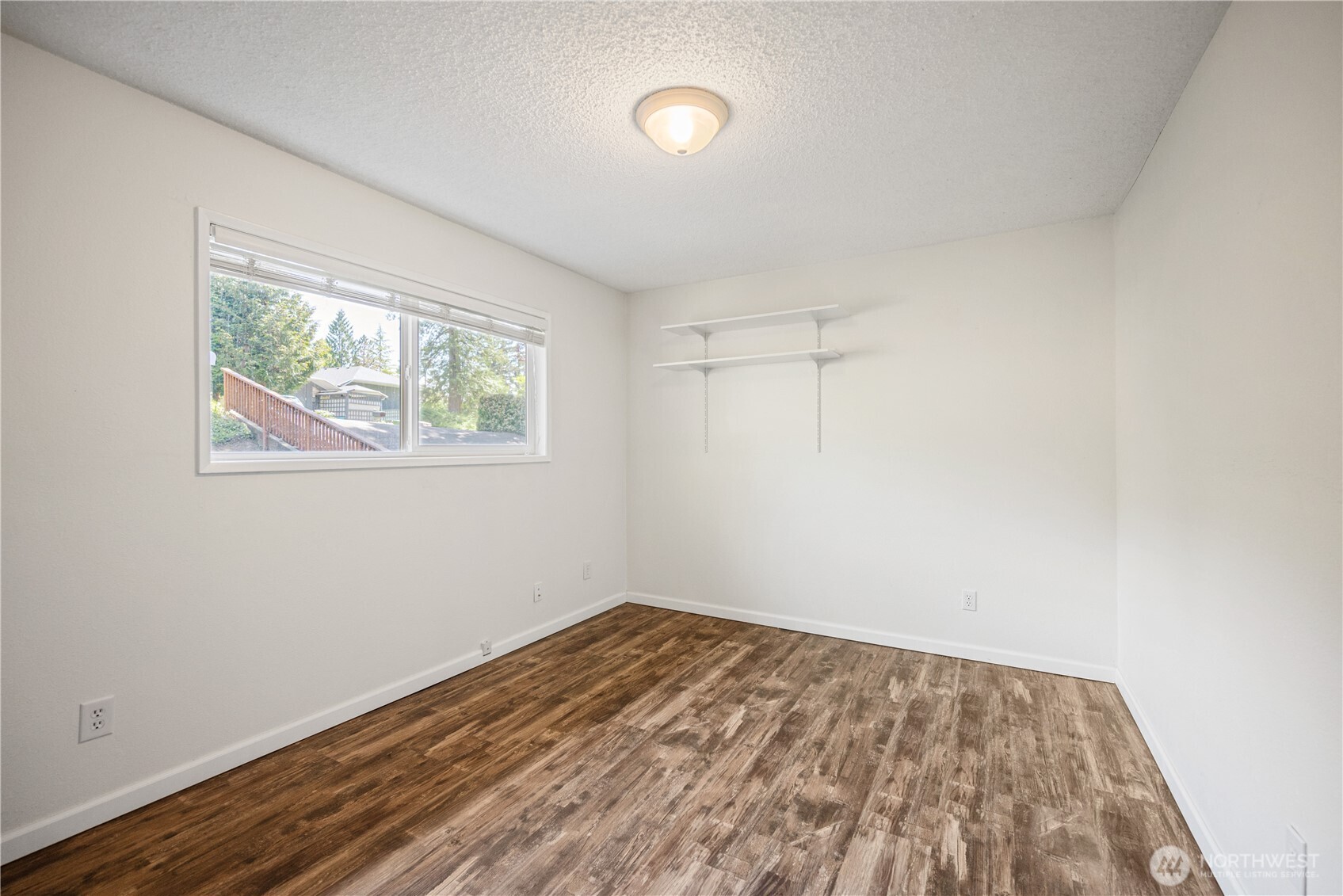 2441 W Lynnwood Drive Property Photo 20