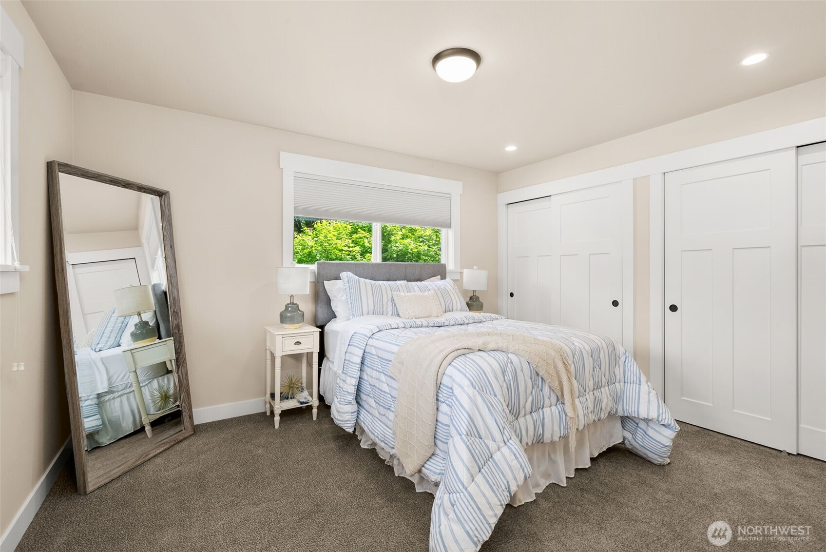 32 Cascade Key Property Photo 24